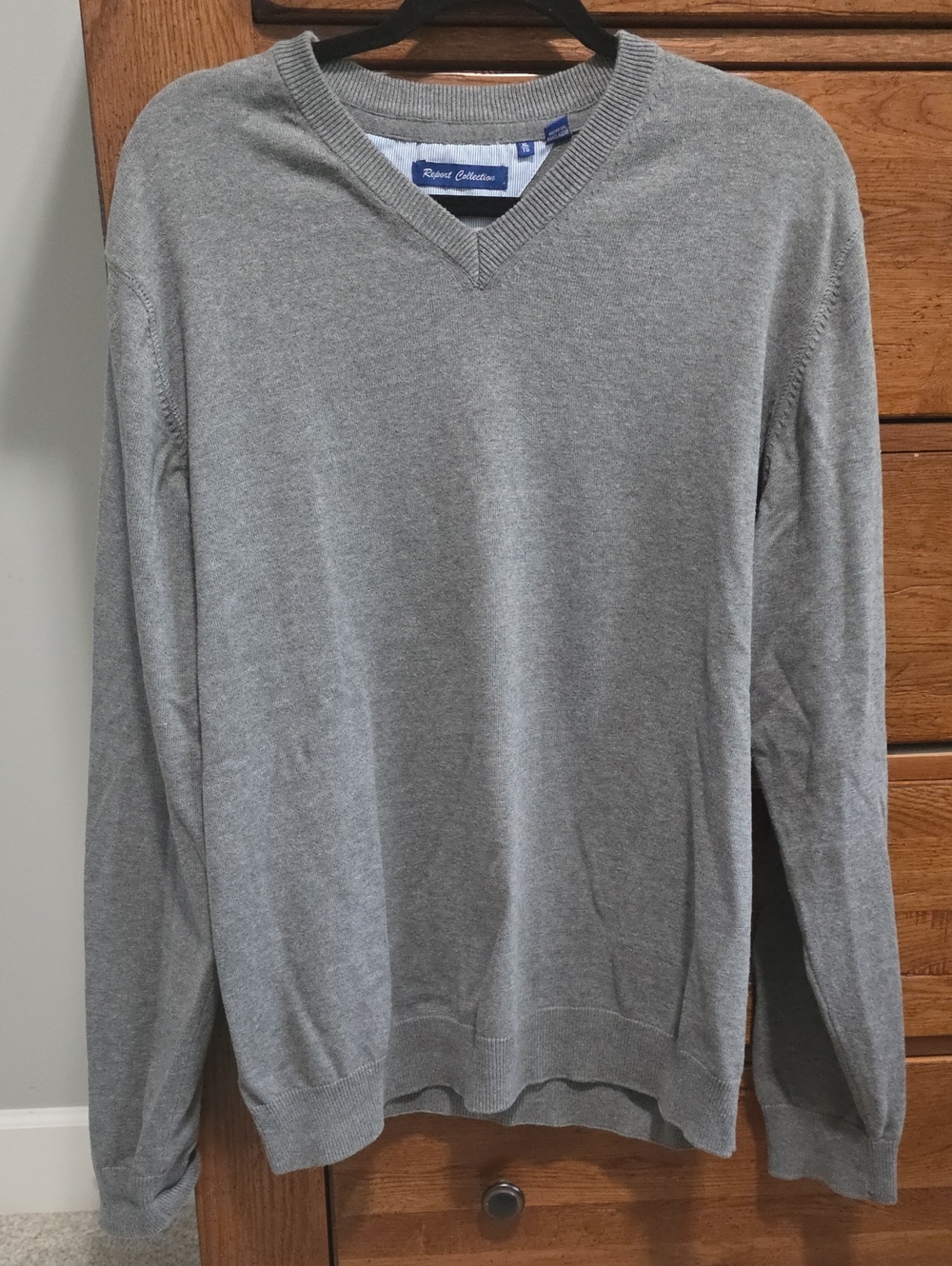 Report Collection Men's Light Gray V-Neck Sweater